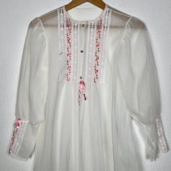 Vintage White Sheer Nightgown with Pink Floral Embroidered Embellishments Sz: S - Picture 3 of 9